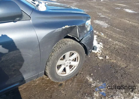 2010 Toyota Highlander Se V6 z USA, uszkodzony, nr VIN 5TDJK3EH2AS035457